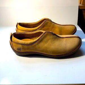 Born slip on shoes size 7